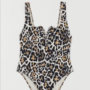 NWT H&M ribbed leopard swimsuit size L